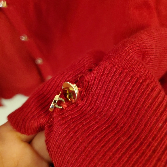 A red cardigan - Picture 3 of 3